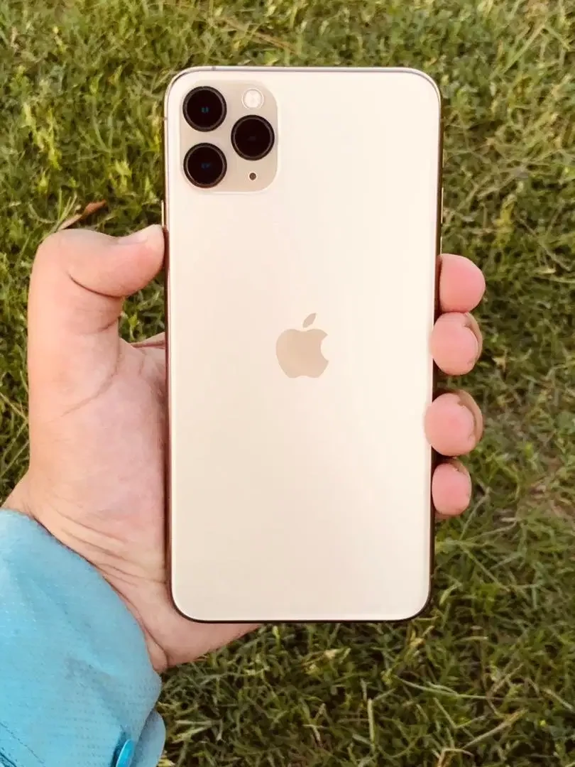 Iphone 11 Pro Max 64gb GOLD Factory Unlcoked Non Pta Waterproof Genuin